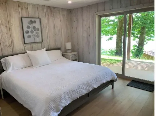 Lakefront Sunset Harbor on Watts Bar Boathouse and Dock