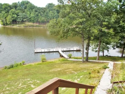Waterfront Condo Hotels near Pilot Knob Interpretive Center