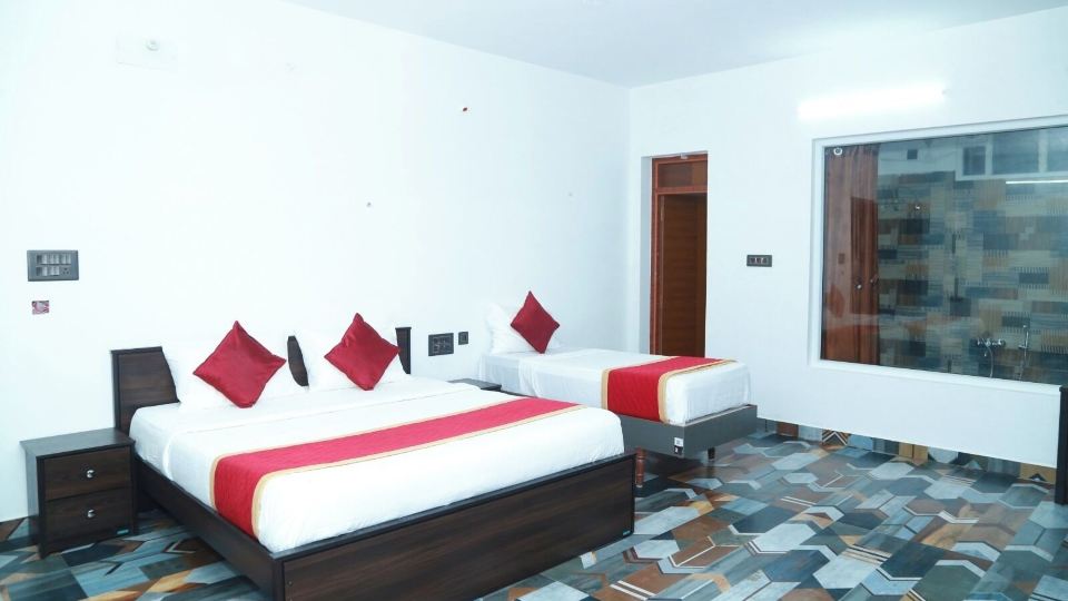 LA FLORA GEMSTONE RESORTS