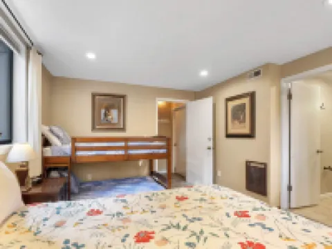 Heavenly Haven - Hot Tub + Seasonal Hoa Pool Hotels in Zephyr Cove–Round Hill Village