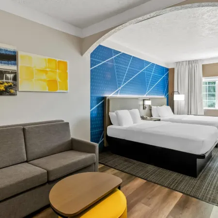 Comfort Suites