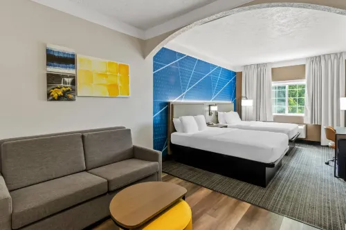Comfort Suites