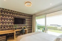 Pureview Luxury Suites - Balkoner