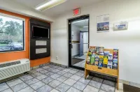 Motel 6 Warren, MI - Detroit East