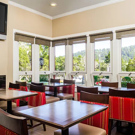 Comfort Inn Monterey Peninsula Airport
