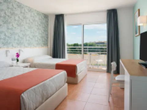 Ponient Pirámide Salou by PortAventura World