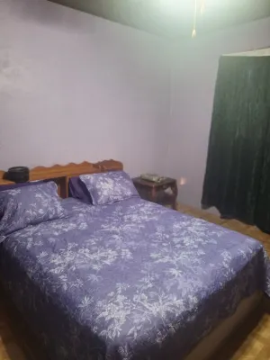 Charming 2-bedroom house with WiFi, AC in nice Marshall Hwy Hotels in Mambah-Kaba