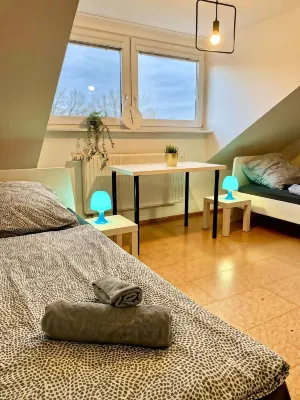 Spacious vacation apartment for up to 8 people in the heart of Zirndorf Hotels in Zirndorf