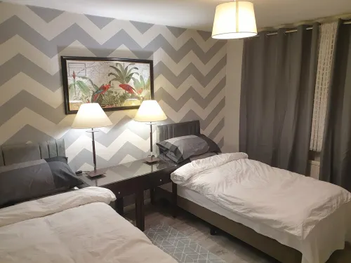 Spacious, Stylish Two-Bedroom Maisonette, Modern Amenities, Elegant Interiors