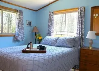 Your own Nature Retreat, minutes from town and wilderness opportuntities