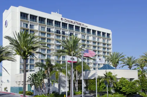 DoubleTree by Hilton Torrance - South Bay Hotels in Torrance