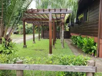 Cabana de verano ,piscina ,lago y playa <br><br> Các khách sạn ở 