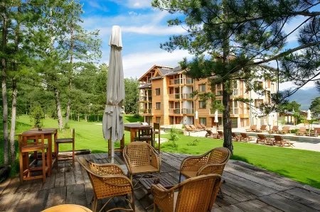 Pirin Golf & Country Club Apartment Complex Отели в г. Разлог