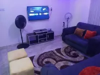 Warm and friendly apartment, in gated community. 酒店