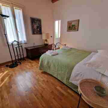 SUNRISE WITH A VIEW - PRIVATE APARTMENT Rooms