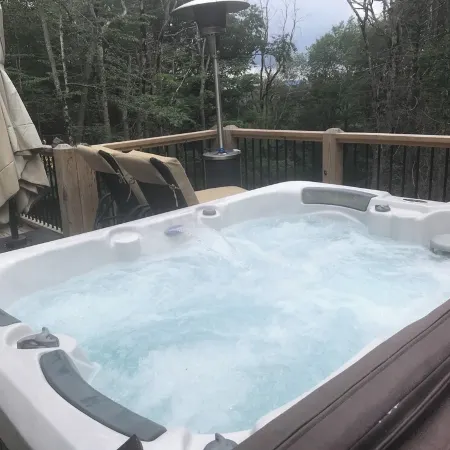 Voted #1 Home on Beech, Loft, Views, Hot Tub, Pets, Private, 2 Beds, & Firepit