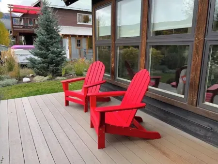 Cozy Ranch with Hot Tub in CB South close to Bus Route