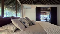 Tropical Beachfront Home in Cambutal Hotels in 