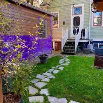 Cozy caravan in Mississippi area of Portland with WiFi, AC Hotel Exterior