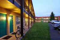 Tiki Lodge Motel