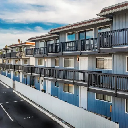 2Br + Loft • Spring Escape Special w Hot Tub - 207