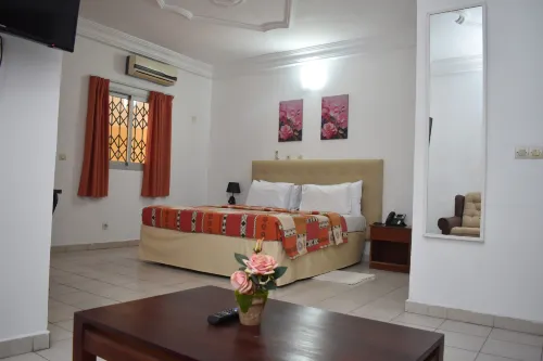 Royal Hotel Residence