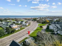 Coastal Cottage in Pt.Judith Walk to Beaches, BI Ferry, Ice Cream,Aunt Carries.