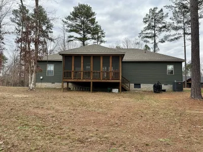 Lake Livin  3-bedroom House in Counce, TN near Pickwick Lake 피킥 랜딩 주립공원 주변 호텔