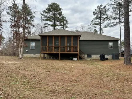 Lake Livin  3-bedroom House in Counce, TN near Pickwick Lake Отели рядом с достопримечательностью «Парк штата Пиквик Ландинг»