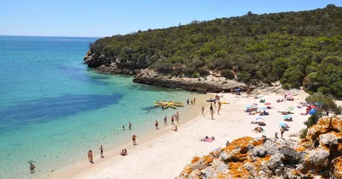 Apartment in the center of Palmela. Close to beaches and mountains! - Wifi