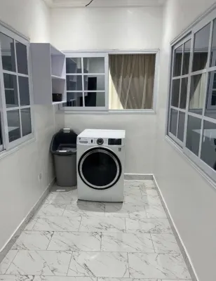 A beautiful home in a quiet residential area. Close to everything. のホテル