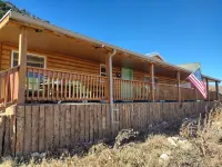 Enchanting cabin with WiFi in Tabiona - 3 bedrooms