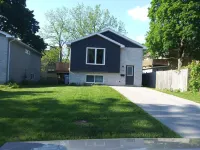 Relax and enjoy your home away from home. Hotels in Strathroy