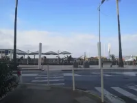 Impeccable 3 rooms with balconies, beach 50m Juan center 10min from Cannes