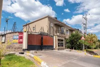 Hazel's Condo-Luxury 3Br w/ Pool & Gym