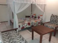 equipped and ventilated studio in the heart of the city and nature