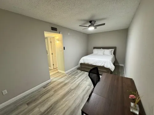 1BR Retreat • Cozy & Bright