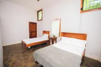 CORSELLI HOUSE Hotels in Aposentillo