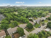 Lovely 4-bedroom house in Arlington with AC - บังกะโล