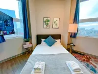 McCormick Place 2b/2b with optional parking/sleeps 6 Hotels in Near South Side