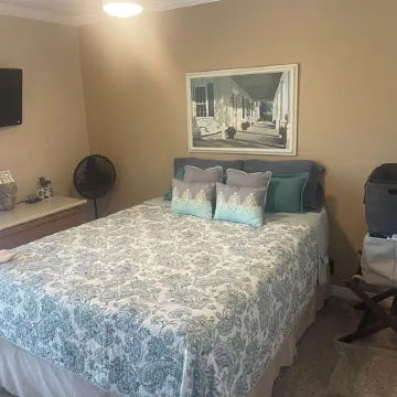 Charming 2-bedroom condo in terrific Carpinteria with WiFi