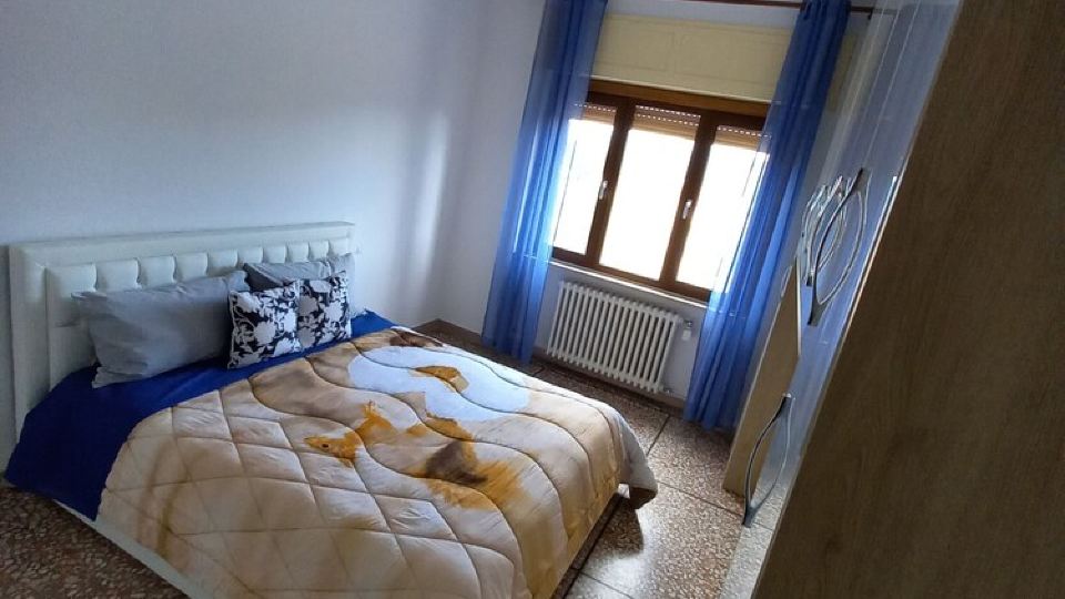 5 minutes from SERRAVALLE DESIGNER OUTLET, Serravalle Apartment