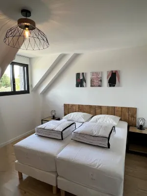 Villa 2 km de la Plage 6 Pers. Piste Cyclable Vers la Plage au Pied de la Villa