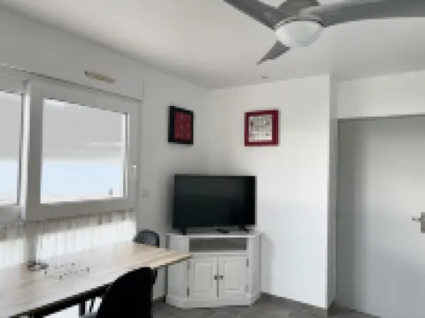 Appartement Front de mer 4 Personnes Dans Residence Sécurisée , Piscine Parking