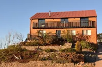 Spacious Alpine Escape with mountain & lake views