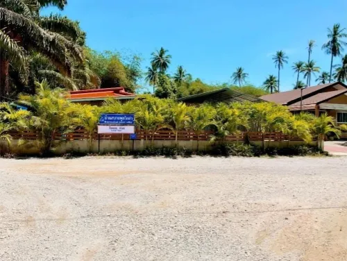 Bansabai Pool Villa Guesthouse