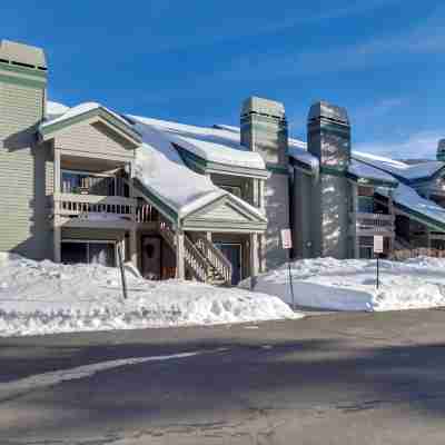 Snowcreek Resort Condo w/ Deck at Mammoth Mountain Hotel Exterior
