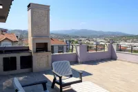 comfort 4-bedroom villa in Yalova with pool jacuzy fitness/WIFI and AC. Hotels in Termal