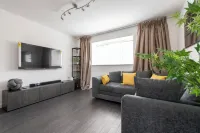 Luxury 2 bed house in Dartford, United Kingdom 斯通住宿飯店