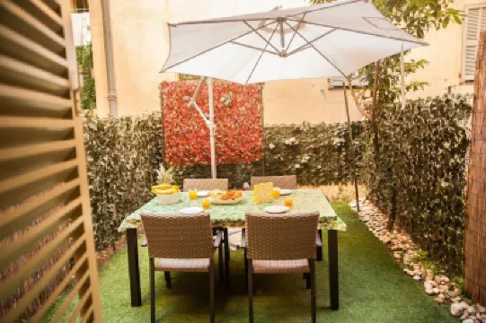 1 Bedroom Apartment in Nice Hotel a Fabron